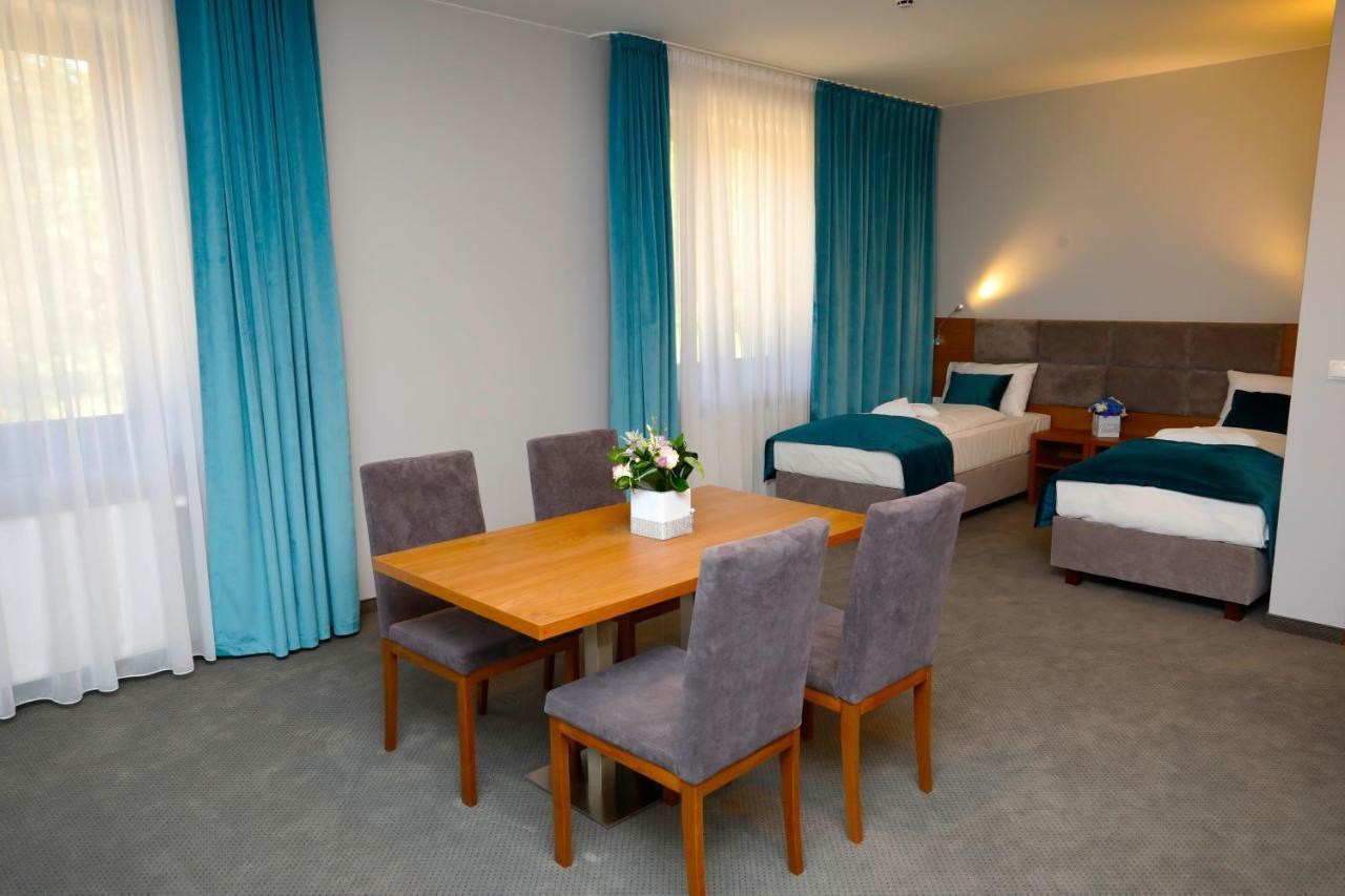 Stary Mlyn Hotel Swidnica  Exterior photo
