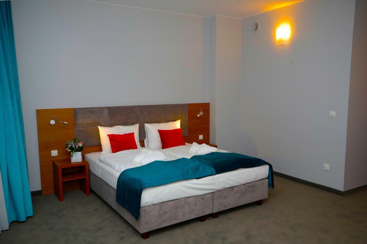 Stary Mlyn Hotel Swidnica  Exterior photo