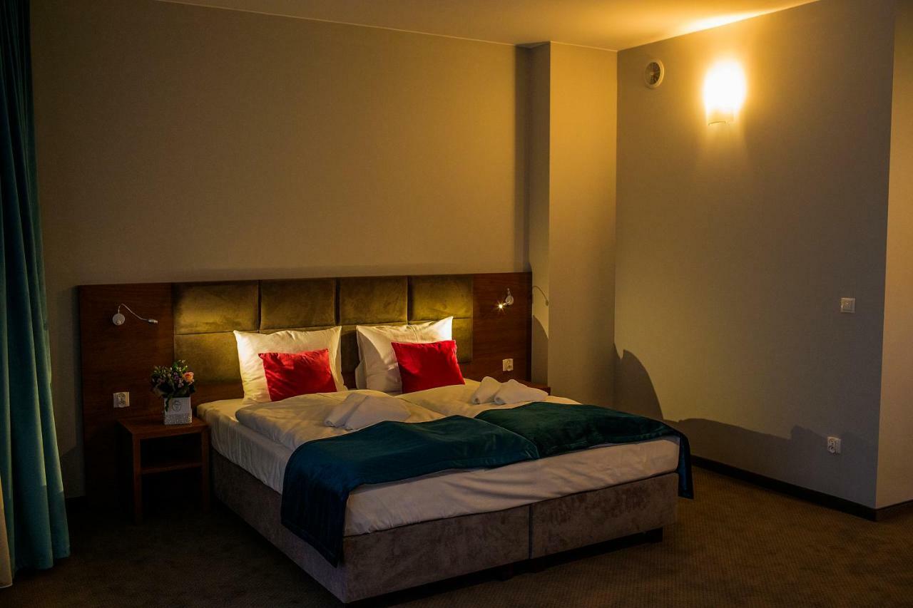Stary Mlyn Hotel Swidnica  Exterior photo